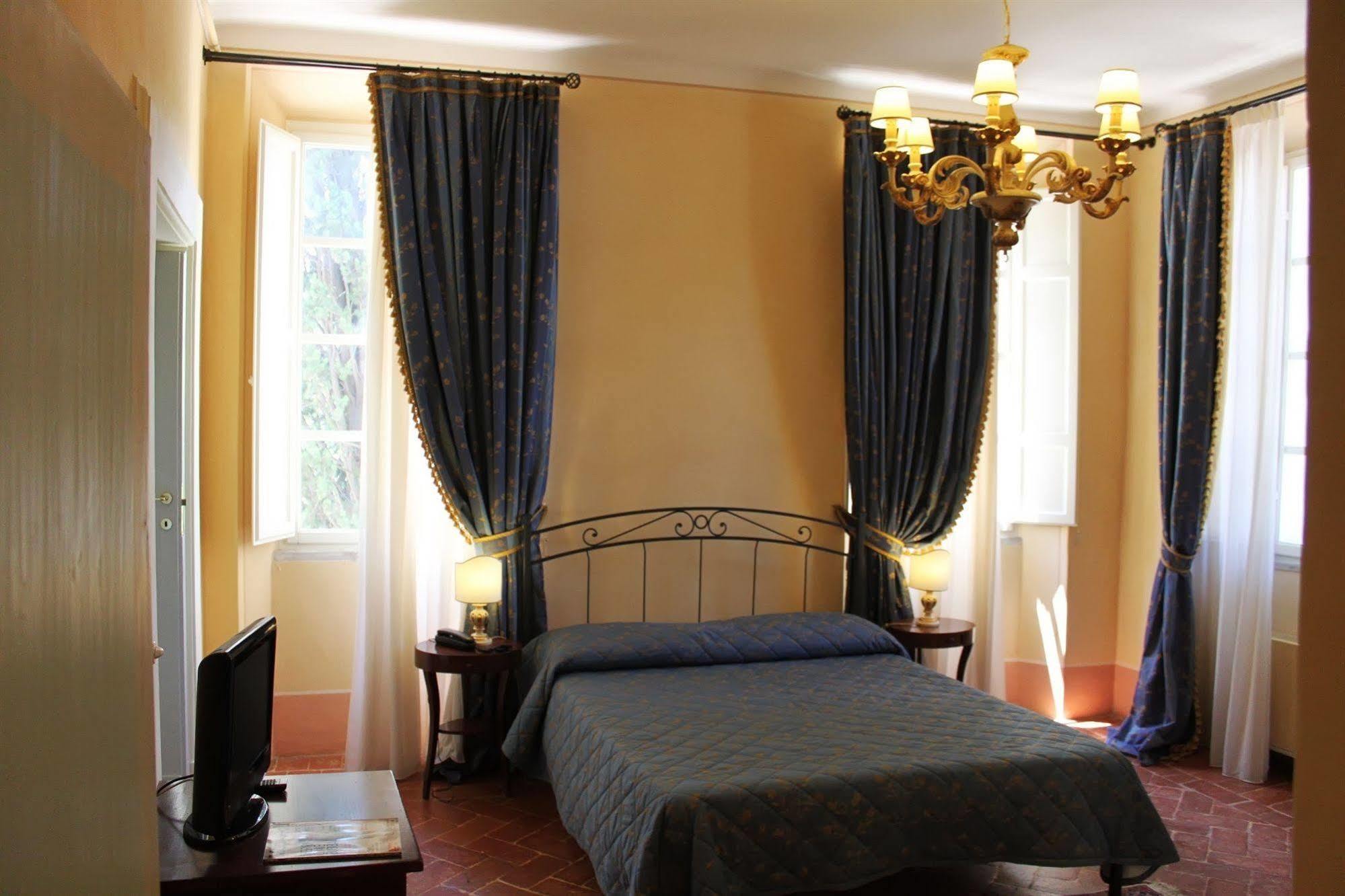 Villa Rinalducci Fano Esterno foto